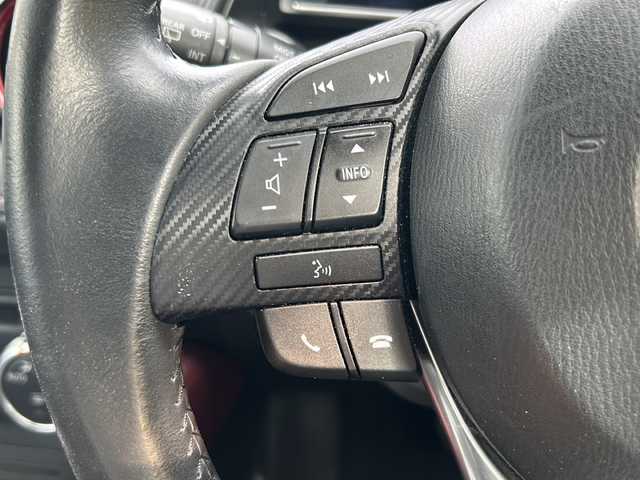 マツダ ＣＸ－３ XD ツーリング 大阪府 2015(平27)年 7.2万km クリスタルホワイトパールマイカ 衝突軽減システム　純正ＳＤナビ　フルセグＴＶ　ＢＴ　CD　DVD　バックカメラ　ハーフレザーシート　ヘッドアップディスプレイ　クルーズコントロール　ＬＥＤヘッドライト　パドルシフト　社外アルミホイール　ＢＳＭ　ETC　3点エアバッグ　オートライト　取扱説明書　保証書　スペアキー　