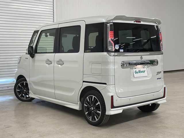 スズキ スペーシア カスタム HYBRID XS 熊本県 2022(令4)年 2.4万km ピュアホワイトP 社外メモリナビ（ＣＤ/ＤＶＤ/ＢＴ/ラジオ）/全方位カメラ/ＥＴＣ/前方ドライブレコーダー/両側パワースライドドア/後方コーナーセンサー/リアサーキュレーター/サンシェード/Ｄ席シートヒーター/ハーフレザーシート/衝突軽減システム/横滑り防止装置/レーンキープアシスト/プッシュスタート/スマートキー/純正15インチＡＷ/社外フロアマット/オートライト/フォグランプ