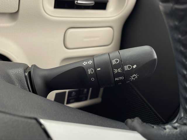 ダイハツ ムーヴ キャンバス G ブラックインテリア リミテッド SAⅢ 宮崎県 2020(令2)年 2.7万km パールホワイトⅢ 禁煙車/衝突被害軽減ブレーキ/純正ディスプレイオーディオ/（DUK-W69D/CD/DVD/Bluetooth/FMAM）/純正セキュリティアラーム/純正LEDオートライト/純正LEDフォグ/純正フロアマット/ブラックインテリア/両側電動スライドドア/パノラミックビューモニター/オートマチックハイビーム/クリアランスソナー/オート電動格納ミラー/オートエアコン/本革巻ハンドル/スマートキー/プッシュエンジンスタート/スペアキー/新車時保証書/取扱い説明書