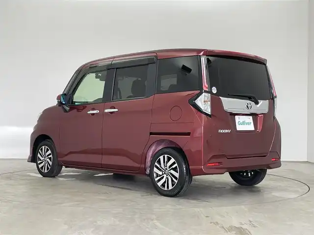 トヨタ ルーミー カスタムG 埼玉県 2022(令4)年 0.1万km ファイアークォーツレッドM 純正９インチディスプレイオーディオ　/パノラミックビューモニター　/ビルトインＥＴＣ２．０　/レーダークルーズコントロール　/前後ドライブレコーダー　/シートヒーター　/両側パワースライドドア　/ＬＥＤオートライト/地デジTV