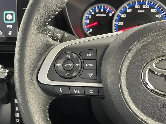 トヨタ ルーミー カスタムG 埼玉県 2022(令4)年 0.1万km ファイアークォーツレッドM 純正９インチディスプレイオーディオ　/パノラミックビューモニター　/ビルトインＥＴＣ２．０　/レーダークルーズコントロール　/前後ドライブレコーダー　/シートヒーター　/両側パワースライドドア　/ＬＥＤオートライト/地デジTV
