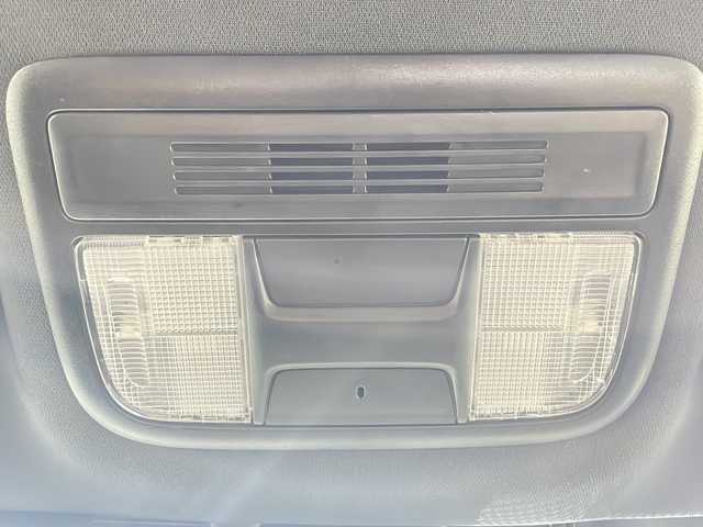 ホンダ シビック ハッチバック 沖縄県 2018(平30)年 8.7万km ホワイトオーキッドパール 禁煙車/ターボ車/衝突軽減ブレーキ/車線逸脱警報/純正ナビ/AM/FM/CD/DVD/ワンセグTV/Bluetooth/バックカメラ/追従式クルーズコントロール/レザーシート/パワーシート/シートヒーター/LEDヘッドライト/純正ドライブレコーダー前方/ビルトインETC/純正18インチアルミホイール/オートライト/保証書/取扱説明書/ABS/カーテンエアバッグ