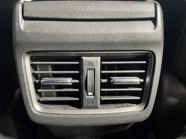 ホンダ シビック ハッチバック 沖縄県 2018(平30)年 8.7万km ホワイトオーキッドパール 禁煙車/ターボ車/衝突軽減ブレーキ/車線逸脱警報/純正ナビ/AM/FM/CD/DVD/ワンセグTV/Bluetooth/バックカメラ/追従式クルーズコントロール/レザーシート/パワーシート/シートヒーター/LEDヘッドライト/純正ドライブレコーダー前方/ビルトインETC/純正18インチアルミホイール/オートライト/保証書/取扱説明書/ABS/カーテンエアバッグ