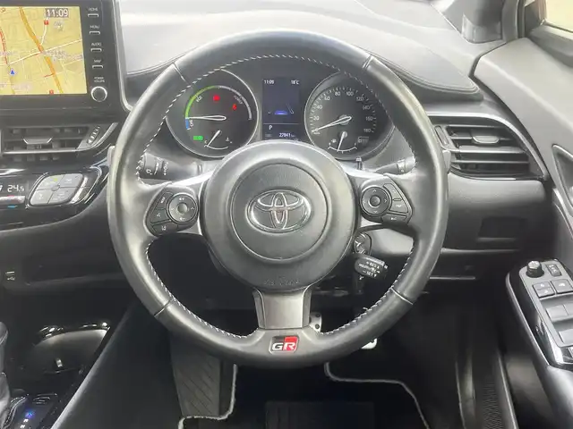 トヨタ Ｃ－ＨＲ S GRスポーツ 島根県 2020(令2)年 2.8万km ブラック/ホワイトパールクリスタルシャイン 2トーン 純正メモリナビ　/フルセグＴＶ　/Ｂｌｕｅｔｏｏｔｈ　/バックカメラ　/ビルトインＥＴＣ　/クルーズコントロール　/ハーフレザーシート/レーンキープアシスト　/衝突軽減システム　/電子パーキングブレーキ/スマートキー/プッシュスタート/盗難防止装置　/純正ＬＥＤヘッドライト　/純正フォグランプ/オートハイビーム　/純正１９インチアルミホイール