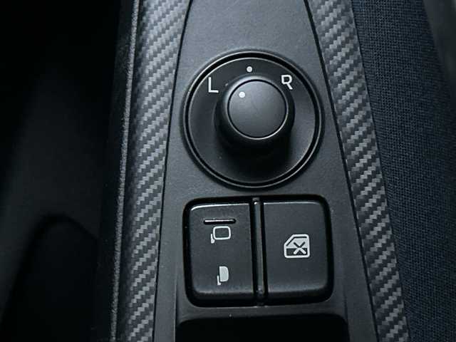 マツダ デミオ XD 茨城県 2015(平27)年 7万km ディープクリスタルブルーマイカ 純正SDナビ/Bluetooth/フルセグTV/バックカメラ/アイドリングストップ/クルーズコントロール/ETC/USB入力端子/横滑り防止装置/衝突軽減システム/オートライト/LEDヘッドライト/コーナーセンサー/純正15インチアルミホイール/純正フロアマット/スマートキー