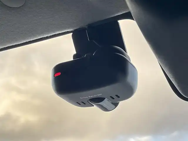 スズキ クロスビー HYBRID MZ 島根県 2019(平31)年 5.1万km ピュアホワイトP 登録時走行距離50497km/保証書/取説/スズキセーフティサポート/・デュアルカメラブレーキサポート/・車線逸脱警報機能/・誤発進抑制機能/・クルーズコントロール/・コーナーセンサー(R)/社外メモリナビ/(フルセグ/Bluetooth/CD/DVD)/全方位カメラ/プッシュスタート/アイドリングストップ/パドルシフト/ETC/ドライブレコーダー/LEDヘッドライト/LEDフォグライト/オートライト/ドアバイザー/16インチ純正アルミホイール/スマートキー