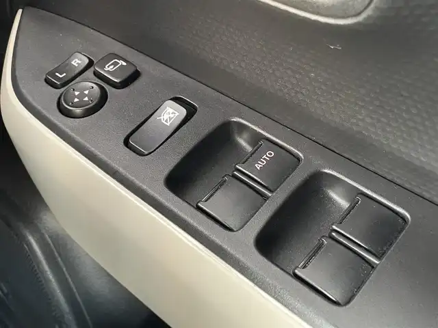 スズキ クロスビー HYBRID MZ 島根県 2019(平31)年 5.1万km ピュアホワイトP 登録時走行距離50497km/保証書/取説/スズキセーフティサポート/・デュアルカメラブレーキサポート/・車線逸脱警報機能/・誤発進抑制機能/・クルーズコントロール/・コーナーセンサー(R)/社外メモリナビ/(フルセグ/Bluetooth/CD/DVD)/全方位カメラ/プッシュスタート/アイドリングストップ/パドルシフト/ETC/ドライブレコーダー/LEDヘッドライト/LEDフォグライト/オートライト/ドアバイザー/16インチ純正アルミホイール/スマートキー