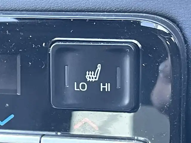 トヨタ ノア ハイブリッド S－Z 東京都 2024(令6)年 2.2万km ホワイトパールクリスタルシャイン 純正ナビ　/Ｂｌｕｅｔｏｏｔｈ　/ＣＤ　/ＤＶＤ　/フルセグＴＶ　/ＵＳＢ　/バックカメラ　/モデリスタフルエアロ　/フリップダウンモニター　/追従型クルーズコントロールシステム　/ＥＴＣ２．０　　/純正アルミホイール/ABS/横滑り防止装置/コーナーセンサー/レーンアシスト/とう純正ナビ　/Ｂｌｕｅｔｏｏｔｈ　/ＣＤ　/ＤＶＤ　/フルセグＴＶ　/ＵＳＢ　/バックカメラ　/モデリスタフルエアロ　/フリップダウンモニター　/追従型クルーズコントロールシステム　/ＥＴＣ２．０　　/純正アルミホイール/ABS/横滑り防止装置/コーナーセンサー/レーンアシスト