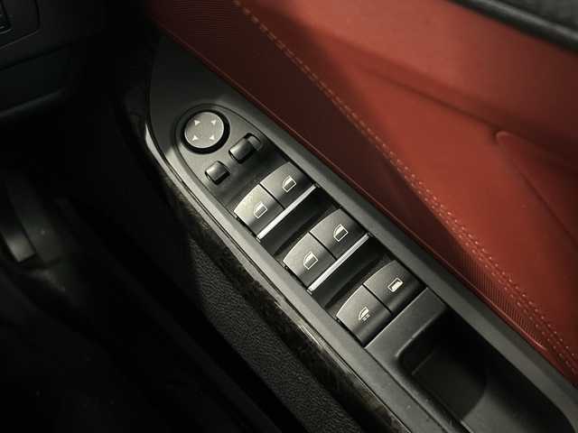 ＢＭＷ ６４０ｉ カブリオレ 千葉県 2013(平25)年 6.6万km 黒 ナビ　バックカメラ　革シート　パワーシート　シートヒーター　エアシート　クルコン　パドルシフト　電動オープン　ミラーＥＴＣ　前後ソナー　オートライト　ＢＢＳ１８インチＡＷ　ブラックグリル