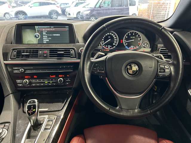 ＢＭＷ ６４０ｉ カブリオレ 千葉県 2013(平25)年 6.6万km 黒 ナビ　バックカメラ　革シート　パワーシート　シートヒーター　エアシート　クルコン　パドルシフト　電動オープン　ミラーＥＴＣ　前後ソナー　オートライト　ＢＢＳ１８インチＡＷ　ブラックグリル