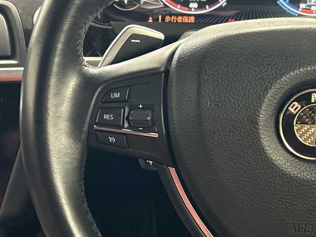 ＢＭＷ ６４０ｉ カブリオレ 千葉県 2013(平25)年 6.6万km 黒 ナビ　バックカメラ　革シート　パワーシート　シートヒーター　エアシート　クルコン　パドルシフト　電動オープン　ミラーＥＴＣ　前後ソナー　オートライト　ＢＢＳ１８インチＡＷ　ブラックグリル