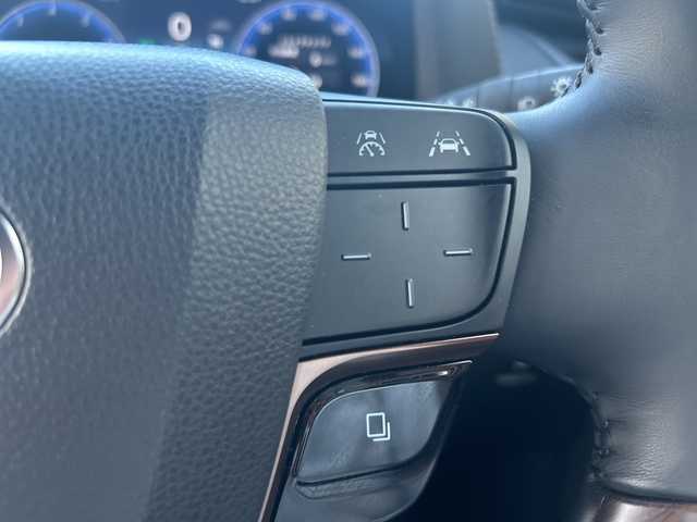 トヨタ アルファード Z 大阪府 2024(令6)年 0.6万km ブラック ワンオーナー/純正ナビ（フルセグTV/Bluetooth/AM・FM）/全周囲カメラ/純正フリップダウンモニター/左右独立ムーンルーフ/HDMI/オットマン/ステアリングヒーター/シートヒーター/エアーシート/両側パワースライドドア/快適温熱シート/ベンチレーションシート/ブレーキホールドボタン電子パーキング/パワーバックドア/3眼LEDヘッドランプ/LEDシーケンシャルターンランプ/ロードサインアシスト/発進遅れ告知機能/ETC2.0