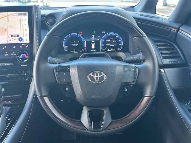 トヨタ アルファード Z 大阪府 2024(令6)年 0.6万km ブラック ワンオーナー/純正ナビ（フルセグTV/Bluetooth/AM・FM）/全周囲カメラ/純正フリップダウンモニター/左右独立ムーンルーフ/HDMI/オットマン/ステアリングヒーター/シートヒーター/エアーシート/両側パワースライドドア/快適温熱シート/ベンチレーションシート/ブレーキホールドボタン電子パーキング/パワーバックドア/3眼LEDヘッドランプ/LEDシーケンシャルターンランプ/ロードサインアシスト/発進遅れ告知機能/ETC2.0