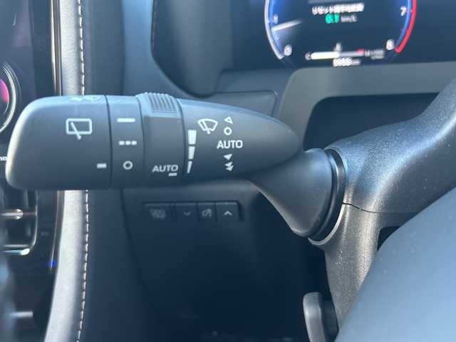 トヨタ アルファード Z 大阪府 2024(令6)年 0.6万km ブラック ワンオーナー/純正ナビ（フルセグTV/Bluetooth/AM・FM）/全周囲カメラ/純正フリップダウンモニター/左右独立ムーンルーフ/HDMI/オットマン/ステアリングヒーター/シートヒーター/エアーシート/両側パワースライドドア/快適温熱シート/ベンチレーションシート/ブレーキホールドボタン電子パーキング/パワーバックドア/3眼LEDヘッドランプ/LEDシーケンシャルターンランプ/ロードサインアシスト/発進遅れ告知機能/ETC2.0