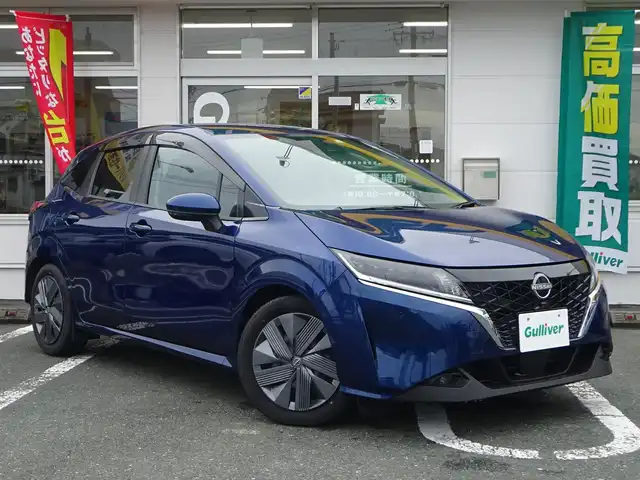 日産 ノート X 静岡県 2022(令4)年 2.3万km オーロラフレアブルーパール ワンオーナー　禁煙車/純正SDナビ/CD/DVD/BT/SD/フルセグTV/バックカメラ/ETC/ナビ連動型前後ドライブレコーダー/全方位運転支援システム/インテリジェントオートライト/LEDヘッドライト/プッシュスタートボタン/スマートキー×2個/純正フロアマット/ドアバイザー