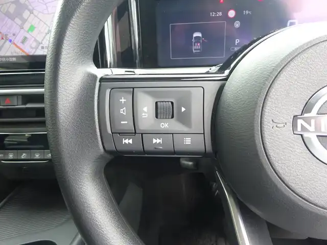 日産 ノート X 静岡県 2022(令4)年 2.3万km オーロラフレアブルーパール ワンオーナー　禁煙車/純正SDナビ/CD/DVD/BT/SD/フルセグTV/バックカメラ/ETC/ナビ連動型前後ドライブレコーダー/全方位運転支援システム/インテリジェントオートライト/LEDヘッドライト/プッシュスタートボタン/スマートキー×2個/純正フロアマット/ドアバイザー