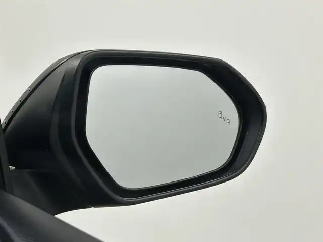 トヨタ ヤリス X 千葉県 2020(令2)年 6.9万km ブラック 禁煙車/プリクラッシュセーフティ/純正ディスプレイオーディオ/Bluetooth接続/バックカメラ/ブラインドスポットモニター/レーンアシスト/クリアランスソナー/リヤクロストラフィックアラート/パーキングサポートブレーキ/ロードサインアシスト/オートライト/オートハイビーム/横滑り防止機能/ビルトインETC/ステアリングスイッチ/純正フロアマット/取扱説明書