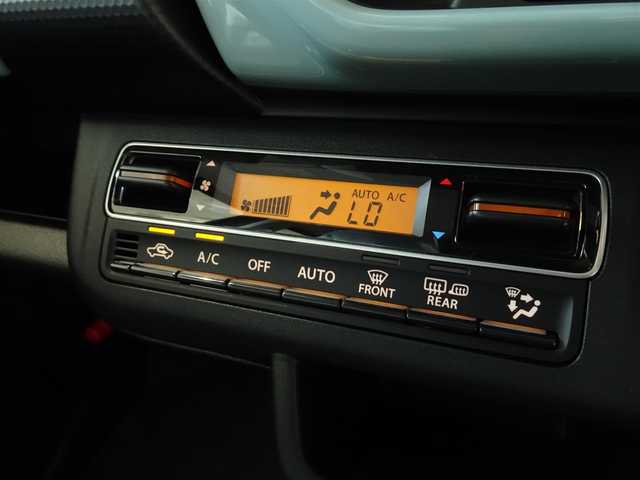 スズキ ハスラー HYBRID G 千葉県 2025(令7)年 0.1万km未満 デニムブルー ガンメタリック 2トーン 【届出済未使用車】/【デニムブルーM/ガンM2トーン（D4E）】/LEDヘッドライト/シートヒーター/マルチインフォメーションディスプレイ（カラー）/ステアリングスイッチ/スズキセーフティサポート/・デュアルセンサーブレーキサポート/・後退時ブレーキサポート/・誤発進/後方誤発進抑制機能/・車線逸脱抑制/警報機能/・ふらつき警報機能/・標識認識機能/・アダプティブクルーズコントロール/・先行車発進お知らせ機能/・ハイビームアシスト/プッシュスタート/スマートキー2本/シートヒーター/アイドリングストップ/オートライト/サイドエアバッグ/カーテンエアバッグ/保証書/取扱説明書/