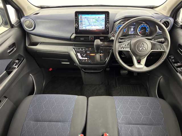 三菱 ｅＫクロス T 福岡県 2019(令1)年 7.3万km チタニウムグレーメタリック 純正９型ナビ（ＢＴ，フルセグＴＶ）　/バックカメラ　/ＥＴＣ　/前方ドラレコ　/コーナーセンサー　/衝突軽減ブレーキ　/レーンキープ　/アイドリングストップ　/シートヒーター　/純正１５インチＡＷ　/ＬＥＤヘッドライト