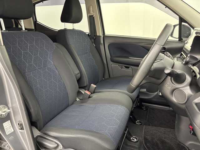 三菱 ｅＫクロス T 福岡県 2019(令1)年 7.3万km チタニウムグレーメタリック 純正９型ナビ（ＢＴ，フルセグＴＶ）　/バックカメラ　/ＥＴＣ　/前方ドラレコ　/コーナーセンサー　/衝突軽減ブレーキ　/レーンキープ　/アイドリングストップ　/シートヒーター　/純正１５インチＡＷ　/ＬＥＤヘッドライト