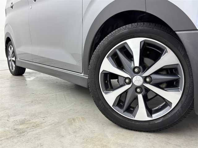 三菱 ｅＫクロス T 福岡県 2019(令1)年 7.3万km チタニウムグレーメタリック 純正９型ナビ（ＢＴ，フルセグＴＶ）　/バックカメラ　/ＥＴＣ　/前方ドラレコ　/コーナーセンサー　/衝突軽減ブレーキ　/レーンキープ　/アイドリングストップ　/シートヒーター　/純正１５インチＡＷ　/ＬＥＤヘッドライト