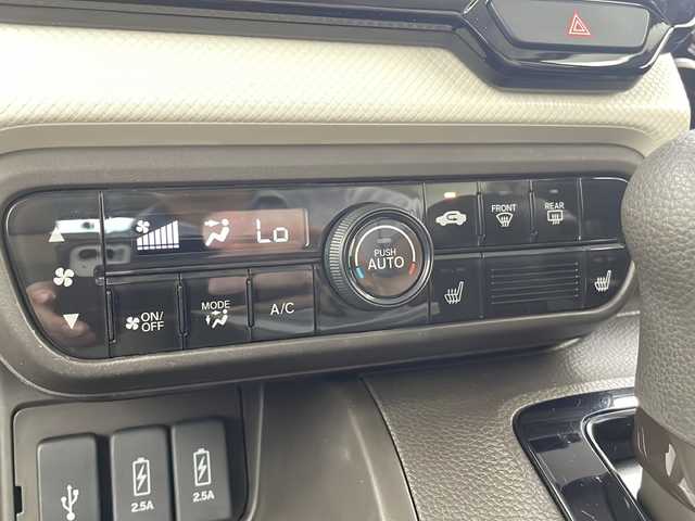 ホンダ Ｎ ＢＯＸ L 栃木県 2020(令2)年 6.5万km ブリティッシュグリーンP 純正8インチナビ/Bluetooth/フルセグTV/CD/DVD/SD/USB/ホンダセンシング/衝突被害軽減ブレーキ/レーダークルーズコントロール/誤発進抑制/車線維持支援/オートハイビーム/クリアランスソナー/バックカメラ/左側パワースライドドア/シートヒーター/LEDヘッドライト/フォグランプ/ビルトインETC/純正前後ドライブレコーダー/純正フロアマット/USB入力端子/純正14インチアルミホイール/サイド+カーテンエアバッグ/スマートキー×2本/保証書、取扱説明書付属