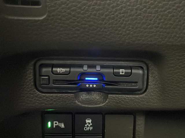 ホンダ Ｎ ＢＯＸ L 栃木県 2020(令2)年 6.5万km ブリティッシュグリーンP 純正8インチナビ/Bluetooth/フルセグTV/CD/DVD/SD/USB/ホンダセンシング/衝突被害軽減ブレーキ/レーダークルーズコントロール/誤発進抑制/車線維持支援/オートハイビーム/クリアランスソナー/バックカメラ/左側パワースライドドア/シートヒーター/LEDヘッドライト/フォグランプ/ビルトインETC/純正前後ドライブレコーダー/純正フロアマット/USB入力端子/純正14インチアルミホイール/サイド+カーテンエアバッグ/スマートキー×2本/保証書、取扱説明書付属