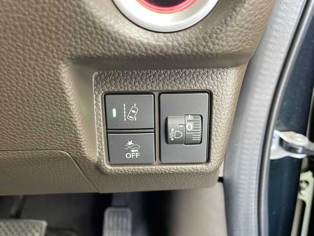 ホンダ Ｎ ＢＯＸ L 栃木県 2020(令2)年 6.5万km ブリティッシュグリーンP 純正8インチナビ/Bluetooth/フルセグTV/CD/DVD/SD/USB/ホンダセンシング/衝突被害軽減ブレーキ/レーダークルーズコントロール/誤発進抑制/車線維持支援/オートハイビーム/クリアランスソナー/バックカメラ/左側パワースライドドア/シートヒーター/LEDヘッドライト/フォグランプ/ビルトインETC/純正前後ドライブレコーダー/純正フロアマット/USB入力端子/純正14インチアルミホイール/サイド+カーテンエアバッグ/スマートキー×2本/保証書、取扱説明書付属