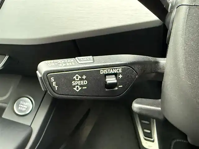 アウディ Ａ４ 2.0TFSIスポーツ S ライン PKG 静岡県 2016(平28)年 2.6万km ミトスブラックメタリック ハーフレザーシート/マトリクスLEDヘッドライト/バーチャルコックピット/MMI/(CD/DVD/Bluetooth/フルセグ)/バックカメラ/クルーズコントロール/レーンキープアシスト/パーキングアシスト/アドバンストキー/パワーシート/シートヒーター/ETC/フロアマット/純正18インチアルミホイール/保証書/取説/スペアキー
