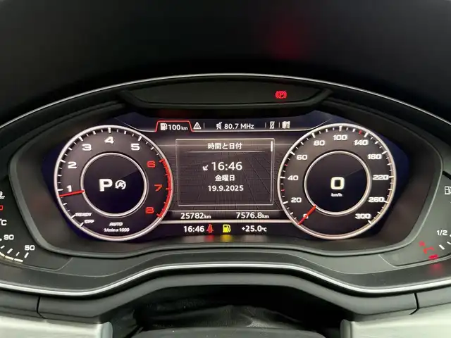 アウディ Ａ４ 2.0TFSIスポーツ S ライン PKG 静岡県 2016(平28)年 2.6万km ミトスブラックメタリック ハーフレザーシート/マトリクスLEDヘッドライト/バーチャルコックピット/MMI/(CD/DVD/Bluetooth/フルセグ)/バックカメラ/クルーズコントロール/レーンキープアシスト/パーキングアシスト/アドバンストキー/パワーシート/シートヒーター/ETC/フロアマット/純正18インチアルミホイール/保証書/取説/スペアキー