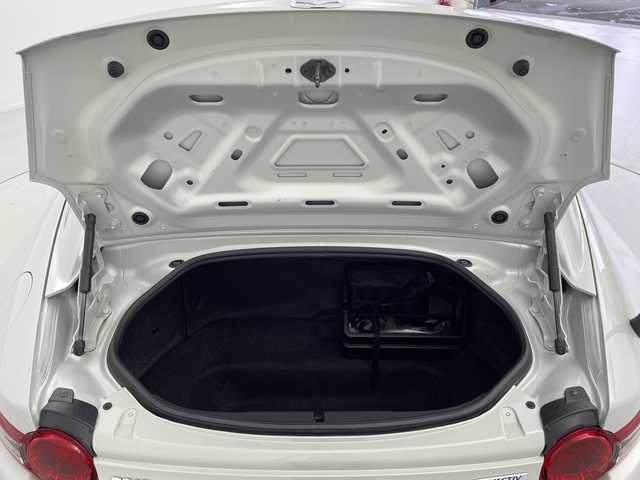 マツダ ロードスター ＲＦ VS 愛知県 2017(平29)年 3.3万km セラミックM 純正メモリーナビ/CD/DVD/フルセグTV/バックカメラ/純正エンジンスターター/茶革レザーシート/シートヒーター/スマートキー/BOSEサウンド/プッシュスタート/レーダーブレーキ/スペアキー×1/ETC/純正フロアマット/LEDヘッドライト/純正17インチアルミホイール/電動オープン/パドルシフト/ブラインドスポットモニター/取扱説明書