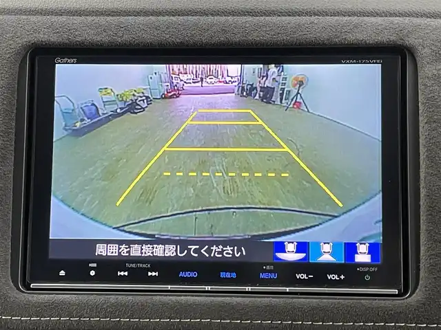 ホンダ ヴェゼル ハイブリッド RS ホンダセンシング 千葉県 2017(平29)年 5.6万km ホワイトオーキッドパール ホンダセンシング/・衝突軽減ブレーキ/・歩行者事故低減ステアリング/・アダプティブ・クルーズ・コントロール/・車線維持支援システム/・路外逸脱抑制機能/・誤発進抑制機能/・先行車発進お知らせ機能/・標識認識機能/純正8インチSDナビ/CD DVD BT フルセグ/バックカメラ/LEDオートライト/ハーフレザーシート/前席シートヒーター/パドルシフト/純正18インチアルミホイール/プッシュスタート/スマートキー/ETC