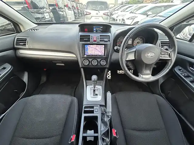 スバル インプレッサ ＸＶ 2．0i－L アイサイト 大阪府 2012(平24)年 8.4万km クリスタルブラックシリカ 社外ナビ（フルセグ/BT/DVD/CD)/バックカメラ/レーダークルーズコントロール/衝突被害軽減システム/レーンキープアシスト/横滑り防止装置/アイドリングストップ/パワーシート/MTモード付AT/純正フロアマット/純正AW（17inch)/ビルトインETC/スペアキー1本/保証書/取扱説明書