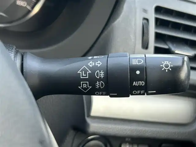 スバル インプレッサ ＸＶ 2．0i－L アイサイト 大阪府 2012(平24)年 8.4万km クリスタルブラックシリカ 社外ナビ（フルセグ/BT/DVD/CD)/バックカメラ/レーダークルーズコントロール/衝突被害軽減システム/レーンキープアシスト/横滑り防止装置/アイドリングストップ/パワーシート/MTモード付AT/純正フロアマット/純正AW（17inch)/ビルトインETC/スペアキー1本/保証書/取扱説明書