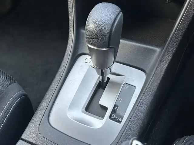 スバル インプレッサ ＸＶ 2．0i－L アイサイト 大阪府 2012(平24)年 8.4万km クリスタルブラックシリカ 社外ナビ（フルセグ/BT/DVD/CD)/バックカメラ/レーダークルーズコントロール/衝突被害軽減システム/レーンキープアシスト/横滑り防止装置/アイドリングストップ/パワーシート/MTモード付AT/純正フロアマット/純正AW（17inch)/ビルトインETC/スペアキー1本/保証書/取扱説明書