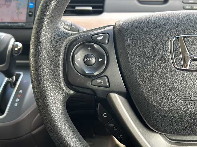 ホンダ フリード G ホンダセンシング 鳥取県 2017(平29)年 8万km クリスタルブラックパール ナビ装着用スペシャルパッケージ＋ETC車載器(ナビ連動)/Honda SENSING/Hondaスマートキーシステム＋イモビライザー/スライドドアイージークローザー(リア両側)/左側パワースライドドア/右側パワースライドドア/LEDヘッドライト＋アクティブコーナリングライト/センターテーブル/バックカメラ/アイドリングストップ/クルーズコントロール/ドアバイザー/プッシュスタート/ETC/AM/FM、CD/DVD/Bluetooth、iPod