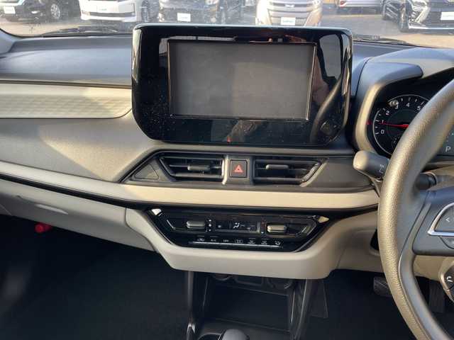 スズキ スイフト XG 道東・釧路十勝 2025(令7)年 0.1千km スターシルバーメタリック ナビなし/4WD　/スズキ　セーフティ　サポート　/前後コーナーセンサー　/レーンアシスト　/デュアルセンサーブレーキサポート/横滑り防止装置　/スマートキー　/プッシュスタート　/純正ＬＥＤヘッドライト