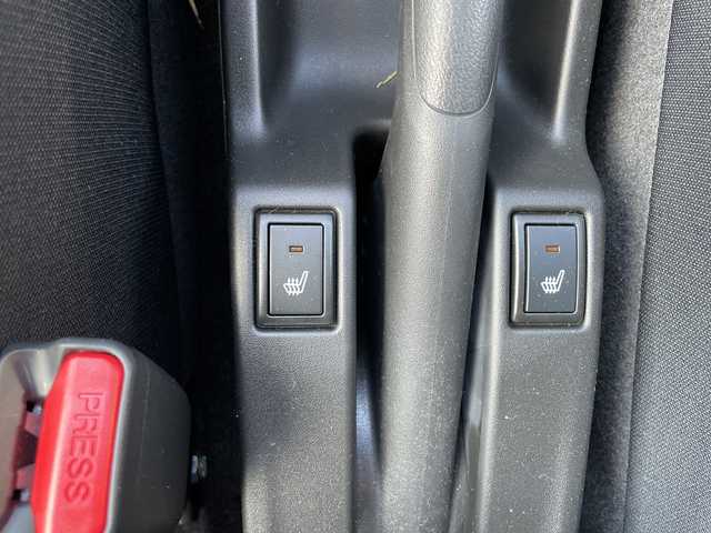 スズキ スイフト XG 道東・釧路十勝 2025(令7)年 0.1千km スターシルバーメタリック ナビなし/4WD　/スズキ　セーフティ　サポート　/前後コーナーセンサー　/レーンアシスト　/デュアルセンサーブレーキサポート/横滑り防止装置　/スマートキー　/プッシュスタート　/純正ＬＥＤヘッドライト