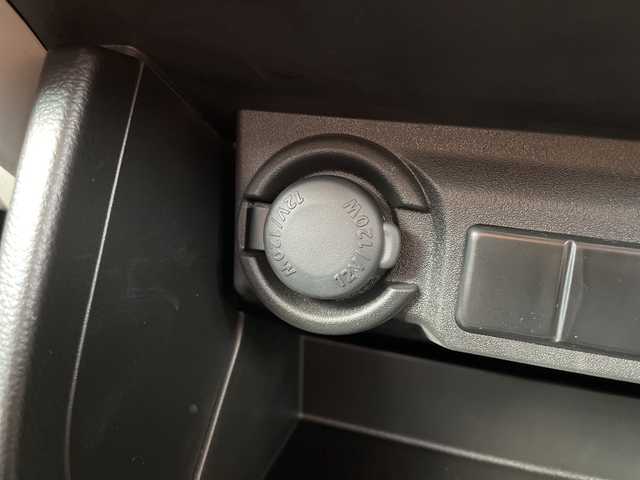 スズキ スイフト XG 道東・釧路十勝 2025(令7)年 0.1千km スターシルバーメタリック ナビなし/4WD　/スズキ　セーフティ　サポート　/前後コーナーセンサー　/レーンアシスト　/デュアルセンサーブレーキサポート/横滑り防止装置　/スマートキー　/プッシュスタート　/純正ＬＥＤヘッドライト