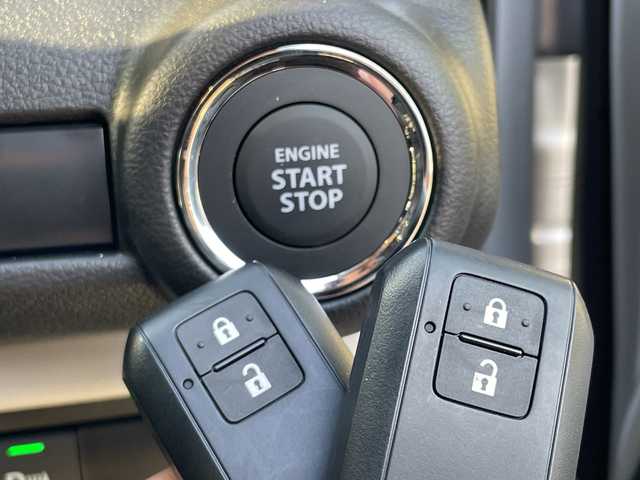 スズキ スイフト XG 道東・釧路十勝 2025(令7)年 0.1千km スターシルバーメタリック ナビなし/4WD　/スズキ　セーフティ　サポート　/前後コーナーセンサー　/レーンアシスト　/デュアルセンサーブレーキサポート/横滑り防止装置　/スマートキー　/プッシュスタート　/純正ＬＥＤヘッドライト