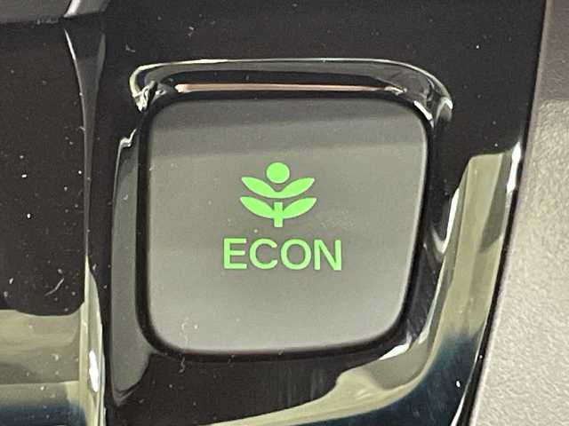 ホンダ フリード ハイブリット 神奈川県 2022(令4)年 3.1万km クリスタルブラックパール 社外SDナビ/（AM/FM/フルセグ/Bluetooth/CD/DVD)/衝突被害軽減システム/車線逸脱警報/ホンダセンシング/バックカメラ/クルーズコントロール/両側パワースライドドア/横滑り防止装置/ETC/アイドリングストップ/LEDヘッドライト/フォグランプ/オートライト/ウィンカーミラー/電動格納ミラー/シートリフター/プッシュスタート/スマートキー/フロアマット/スペアキー/保証書