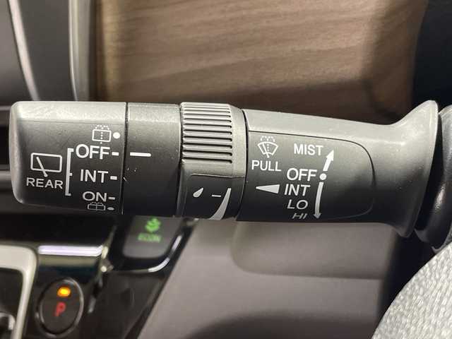 ホンダ フリード ハイブリット 神奈川県 2022(令4)年 3.1万km クリスタルブラックパール 社外SDナビ/（AM/FM/フルセグ/Bluetooth/CD/DVD)/衝突被害軽減システム/車線逸脱警報/ホンダセンシング/バックカメラ/クルーズコントロール/両側パワースライドドア/横滑り防止装置/ETC/アイドリングストップ/LEDヘッドライト/フォグランプ/オートライト/ウィンカーミラー/電動格納ミラー/シートリフター/プッシュスタート/スマートキー/フロアマット/スペアキー/保証書