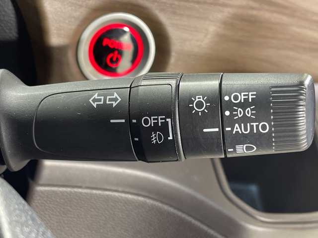 ホンダ フリード ハイブリット 神奈川県 2022(令4)年 3.1万km クリスタルブラックパール 社外SDナビ/（AM/FM/フルセグ/Bluetooth/CD/DVD)/衝突被害軽減システム/車線逸脱警報/ホンダセンシング/バックカメラ/クルーズコントロール/両側パワースライドドア/横滑り防止装置/ETC/アイドリングストップ/LEDヘッドライト/フォグランプ/オートライト/ウィンカーミラー/電動格納ミラー/シートリフター/プッシュスタート/スマートキー/フロアマット/スペアキー/保証書