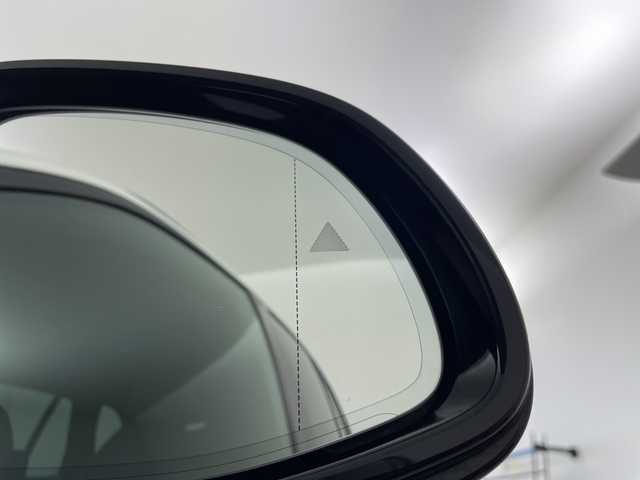 ＢＭＷ Ｘ５ xDrive 35d 岐阜県 2020(令2)年 2.2万km アルピンホワイトⅢ 12.3インチディスプレイオーディオ/ジェスチャーコントロール/Apple CarPlay /フルセグテレビ/AM FM/Bluetooth /音楽ライブラリ/Mスポーツ専用ステアリング/ステアリングリモコン/パドルシフト/ヘッドアップディスプレイ/全周囲カメラ/タッチパッド手書き入力機能/LEDヘッドライト/オートライト/オートハイビーム/置くだけ充電機/レザーシート/パワーシート(D/N席)/シートメモリ(D席)/シートヒーター(全席)/パワーバックドア/Mスポーツ専用20インチAW/純正ビルトインETC/純正前後ドラレコ/タイヤ空気圧警告機能/ドライバー注意喚起カメラ/標識認識機能/速度超過警告機能/正面・側面衝突警告機能/車線逸脱警告機能/車線変更警告機能/ステアリングサポート機能/レーンチェンジアシスト機能/PDC自動起動機能/アクティブPDC緊急ブレーキ/交差点警告機能/パーキングアシスト機能/後退アシスト機能/11色アンビエントライト/Mラップタイマー