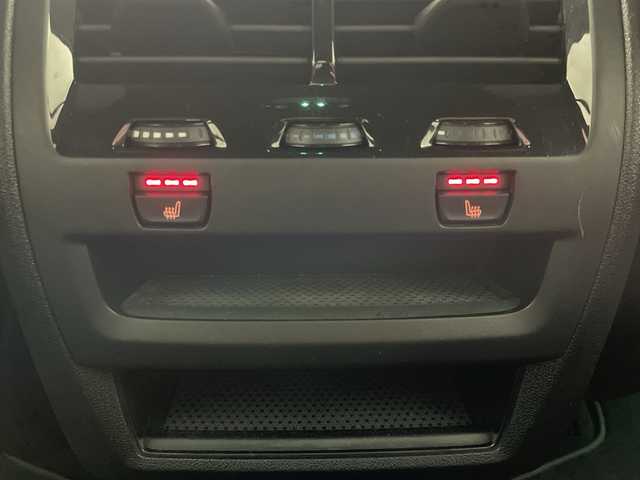 ＢＭＷ Ｘ５ xDrive 35d 岐阜県 2020(令2)年 2.2万km アルピンホワイトⅢ 12.3インチディスプレイオーディオ/ジェスチャーコントロール/Apple CarPlay /フルセグテレビ/AM FM/Bluetooth /音楽ライブラリ/Mスポーツ専用ステアリング/ステアリングリモコン/パドルシフト/ヘッドアップディスプレイ/全周囲カメラ/タッチパッド手書き入力機能/LEDヘッドライト/オートライト/オートハイビーム/置くだけ充電機/レザーシート/パワーシート(D/N席)/シートメモリ(D席)/シートヒーター(全席)/パワーバックドア/Mスポーツ専用20インチAW/純正ビルトインETC/純正前後ドラレコ/タイヤ空気圧警告機能/ドライバー注意喚起カメラ/標識認識機能/速度超過警告機能/正面・側面衝突警告機能/車線逸脱警告機能/車線変更警告機能/ステアリングサポート機能/レーンチェンジアシスト機能/PDC自動起動機能/アクティブPDC緊急ブレーキ/交差点警告機能/パーキングアシスト機能/後退アシスト機能/11色アンビエントライト/Mラップタイマー