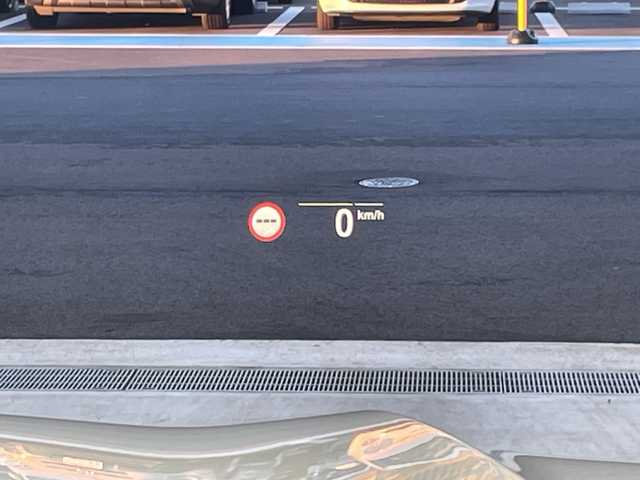 ＢＭＷ Ｘ５ xDrive 35d 岐阜県 2020(令2)年 2.2万km アルピンホワイトⅢ 12.3インチディスプレイオーディオ/ジェスチャーコントロール/Apple CarPlay /フルセグテレビ/AM FM/Bluetooth /音楽ライブラリ/Mスポーツ専用ステアリング/ステアリングリモコン/パドルシフト/ヘッドアップディスプレイ/全周囲カメラ/タッチパッド手書き入力機能/LEDヘッドライト/オートライト/オートハイビーム/置くだけ充電機/レザーシート/パワーシート(D/N席)/シートメモリ(D席)/シートヒーター(全席)/パワーバックドア/Mスポーツ専用20インチAW/純正ビルトインETC/純正前後ドラレコ/タイヤ空気圧警告機能/ドライバー注意喚起カメラ/標識認識機能/速度超過警告機能/正面・側面衝突警告機能/車線逸脱警告機能/車線変更警告機能/ステアリングサポート機能/レーンチェンジアシスト機能/PDC自動起動機能/アクティブPDC緊急ブレーキ/交差点警告機能/パーキングアシスト機能/後退アシスト機能/11色アンビエントライト/Mラップタイマー