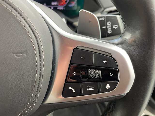 ＢＭＷ Ｘ５ xDrive 35d 岐阜県 2020(令2)年 2.2万km アルピンホワイトⅢ 12.3インチディスプレイオーディオ/ジェスチャーコントロール/Apple CarPlay /フルセグテレビ/AM FM/Bluetooth /音楽ライブラリ/Mスポーツ専用ステアリング/ステアリングリモコン/パドルシフト/ヘッドアップディスプレイ/全周囲カメラ/タッチパッド手書き入力機能/LEDヘッドライト/オートライト/オートハイビーム/置くだけ充電機/レザーシート/パワーシート(D/N席)/シートメモリ(D席)/シートヒーター(全席)/パワーバックドア/Mスポーツ専用20インチAW/純正ビルトインETC/純正前後ドラレコ/タイヤ空気圧警告機能/ドライバー注意喚起カメラ/標識認識機能/速度超過警告機能/正面・側面衝突警告機能/車線逸脱警告機能/車線変更警告機能/ステアリングサポート機能/レーンチェンジアシスト機能/PDC自動起動機能/アクティブPDC緊急ブレーキ/交差点警告機能/パーキングアシスト機能/後退アシスト機能/11色アンビエントライト/Mラップタイマー