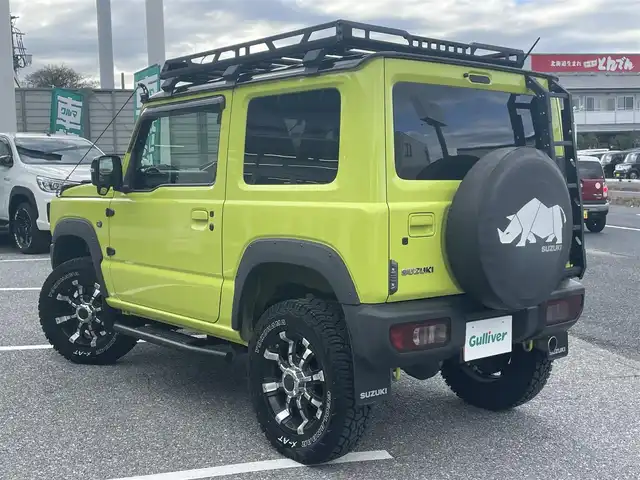 スズキ ジムニー XC 千葉県 2018(平30)年 6万km キネティックイエロー/ブラック スズキセーフティサポート/〇ブレーキサポート/〇誤発信抑制機能/〇車線逸脱防止機能/クルーズコントロール/社外8インチナビ（ケンウッド）/・AM/FM/BTオーディオ/フルセグTV/YOKOHAMA　GEOLANDAR X-AT16インチタイヤ/社外マフラー/IPFオフロードランプ/ルーフキャリア/リアラダー/アルミペダル/ヒルホールドコントロール/ヒルディセントコントロール/ヒーテッドミラー/ヘッドランプウォッシャー/オートライト/ETC/LEDヘッドライト/社外16インチAW/保証書/取扱説明書