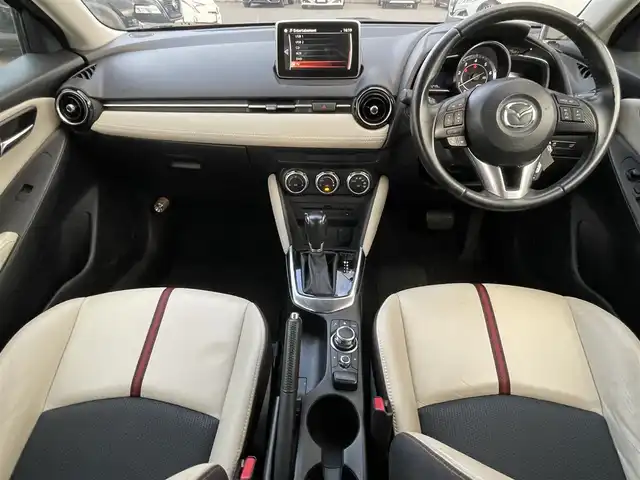 マツダ デミオ XD ツーリング Lパッケージ 岡山県 2014(平26)年 6.8万km ジェットブラックマイカ 登録時走行距離67249km/純正ナビ/フルセグTV(AM/FM/CD/DVD/Bluetooth)/ETC/ヘッドアップディスプレイ/クルーズコントロール/衝突軽減ブレーキ/LEDヘッドライト/パドルシフト/アイドリングストップ/ハーフレザーシート/横滑り防止/オートライト/スマートキー/純正フロアマット/16インチ純正AW/社外レーダー探知機