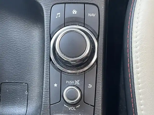 マツダ デミオ XD ツーリング Lパッケージ 岡山県 2014(平26)年 6.8万km ジェットブラックマイカ 登録時走行距離67249km/純正ナビ/フルセグTV(AM/FM/CD/DVD/Bluetooth)/ETC/ヘッドアップディスプレイ/クルーズコントロール/衝突軽減ブレーキ/LEDヘッドライト/パドルシフト/アイドリングストップ/ハーフレザーシート/横滑り防止/オートライト/スマートキー/純正フロアマット/16インチ純正AW/社外レーダー探知機